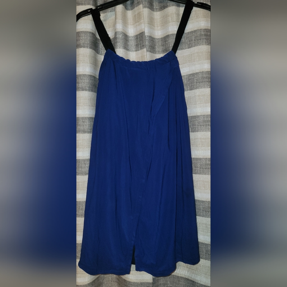 Blue and black takini top